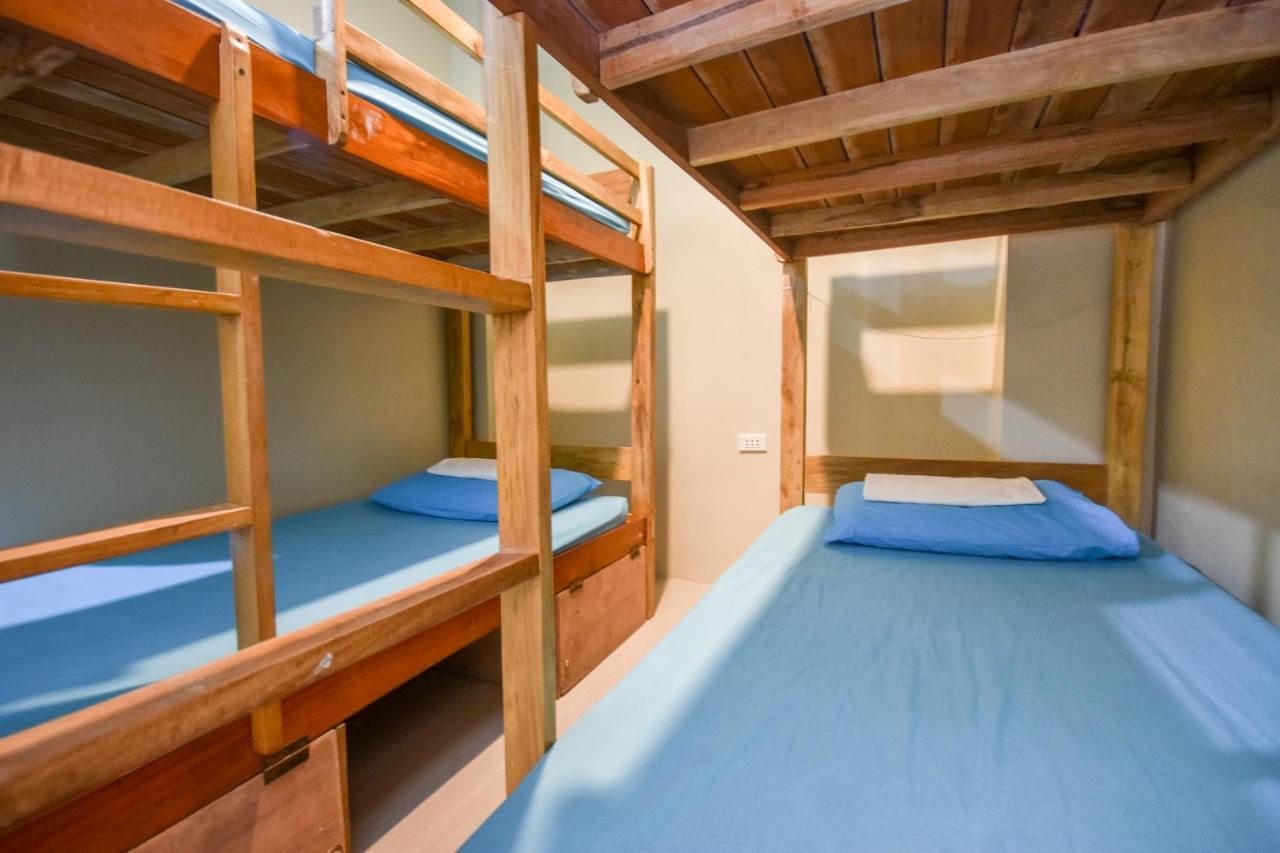 הוסטל Balabag  Boracay Backpackers מראה חיצוני תמונה
